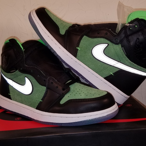Air Jordan 1 Retro High Green Men's Size 7.5 - Picture 6 of 11